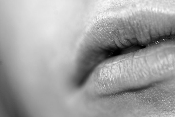 热的嘴唇图片下载