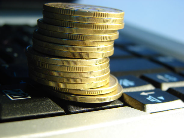 在笔记本电脑上放金币图片下载