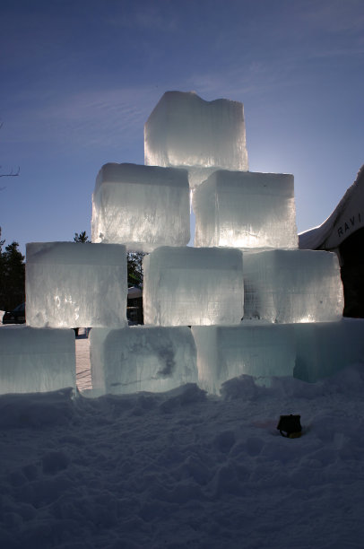 巨大的冰立方图片下载
