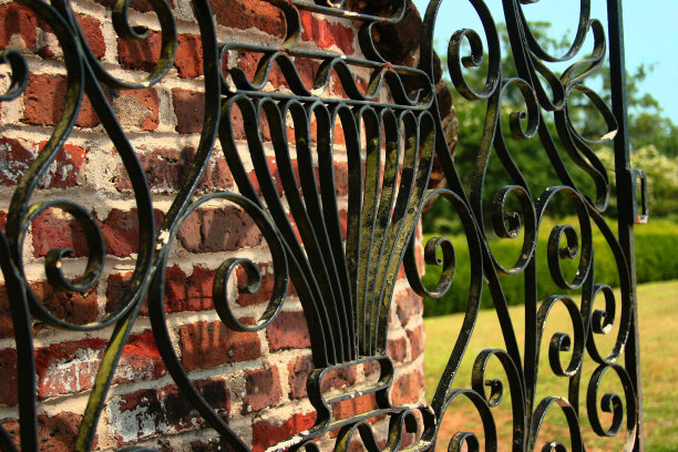 2号铁门图片下载