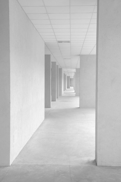 白色圆柱的图片下载