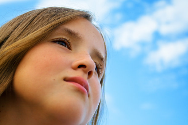 梦幻少女的肖像图片下载