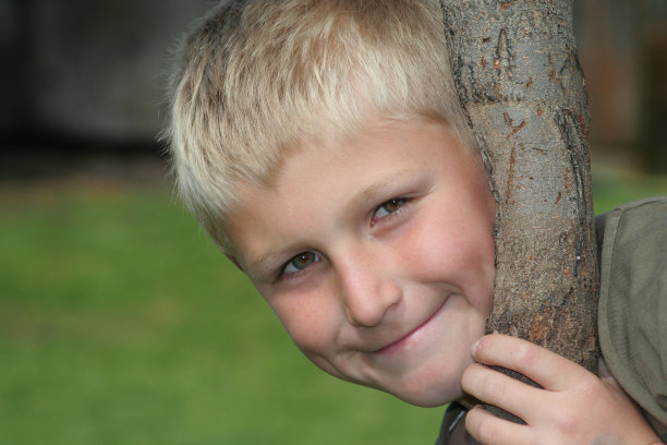 偷窥者图片下载