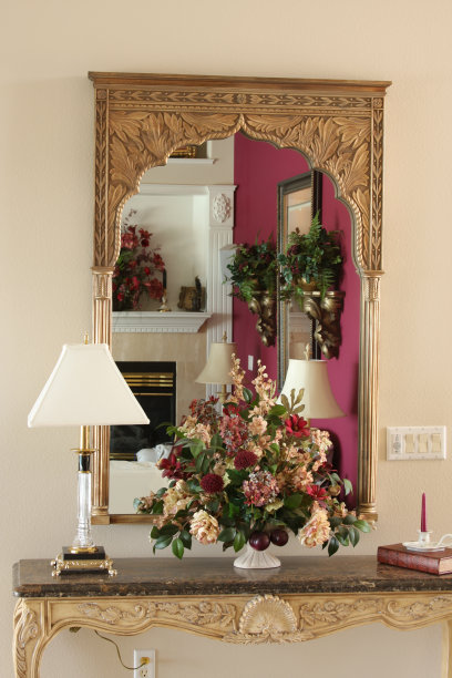 镜子和鲜花图片下载