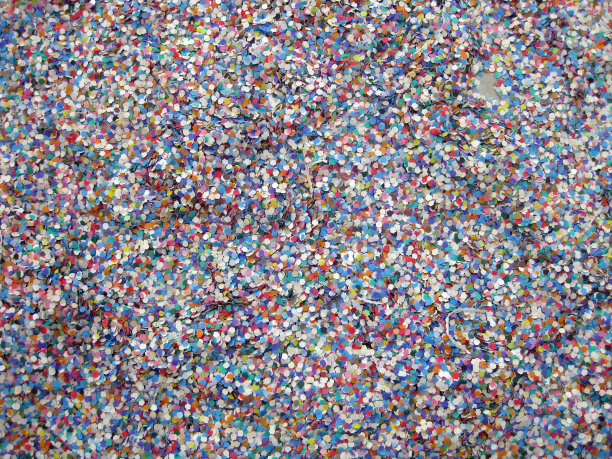 大量的纸屑图片下载