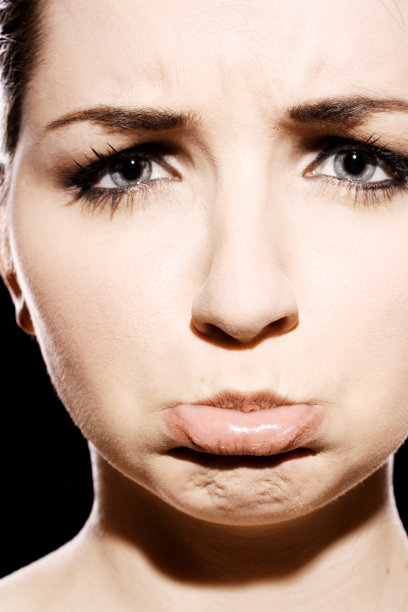 悲伤的脸图片下载