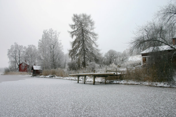 最初的芬兰桑拿在十月底图片下载