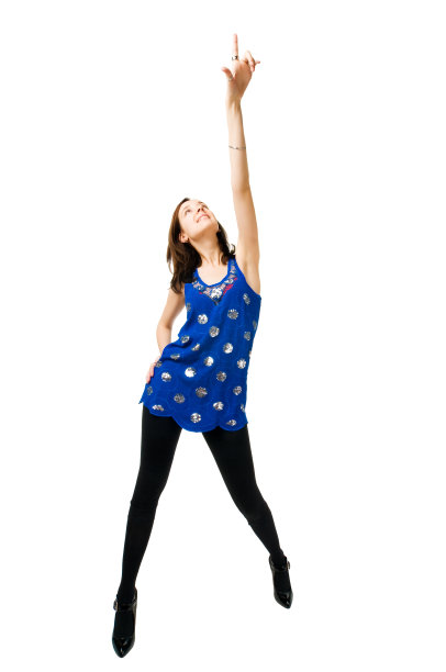 穿着蓝色连衣裙的迷人苗条的女人图片下载