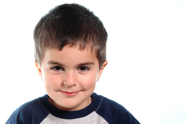 小男孩的肖像图片下载