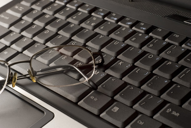 Keybord和玻璃图片下载