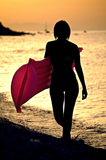 海滩上的粉色图片下载