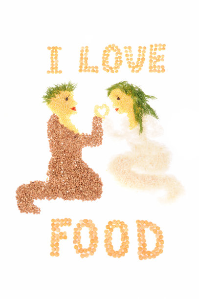 由豌豆、大米和荞麦谷物制成的夫妇剪影图片下载