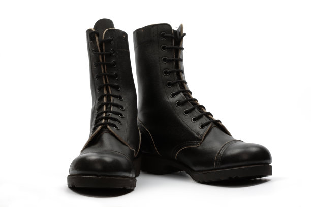 黑色战斗靴，孤立图片下载