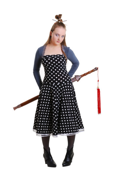 穿着动漫服装的少年图片下载