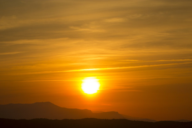 戛纳日出图片下载