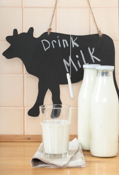 牛奶图片下载