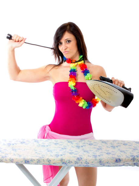 绝望的主妇被熨斗吊着图片下载