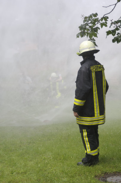 消防队员图片下载