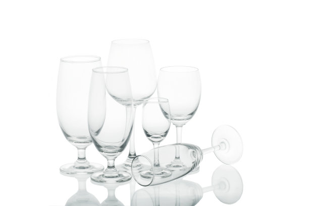 空的酒杯图片下载