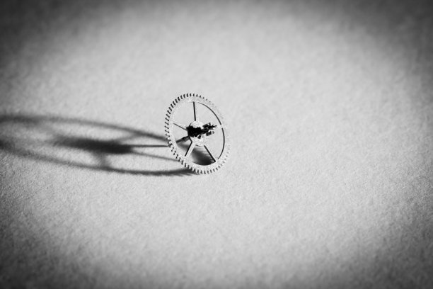 大机器中的小齿轮图片下载