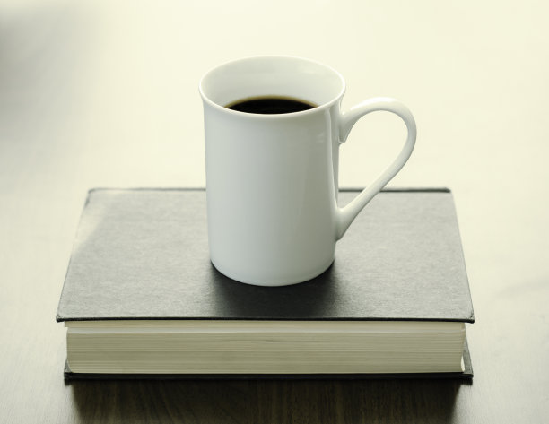 书和咖啡图片下载