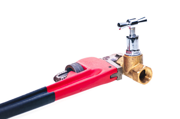 管钳夹住丝锥接头图片下载