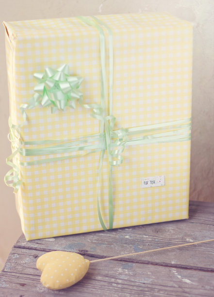 呈现在黄色盒子的乡村风格图片下载