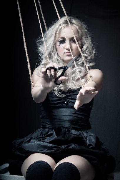 逃离剧院图片下载