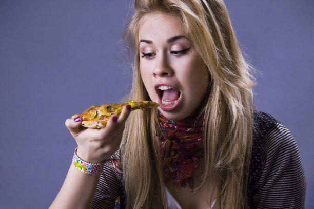 美味的披萨。图片下载