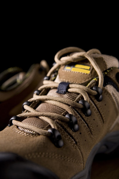 山的靴子图片下载