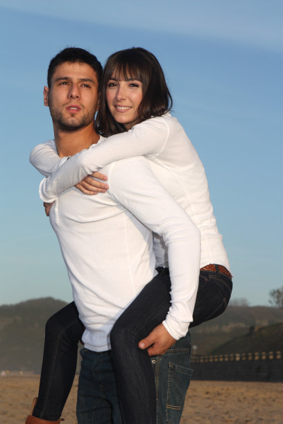 拥抱爱人图片下载