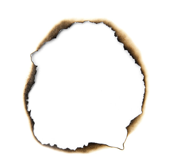 在一张白纸上烧一个洞。图片下载