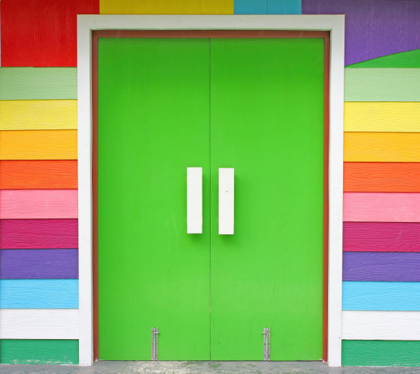 色彩斑斓的门图片下载