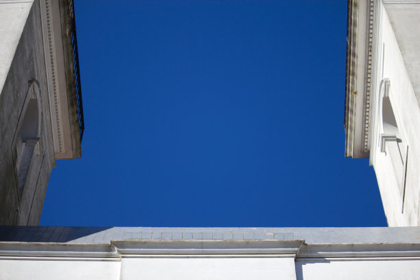 两个塔图片下载