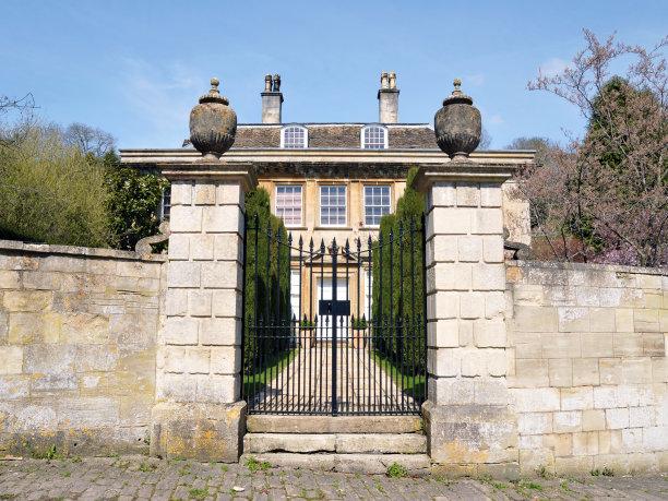 庄严的家图片下载