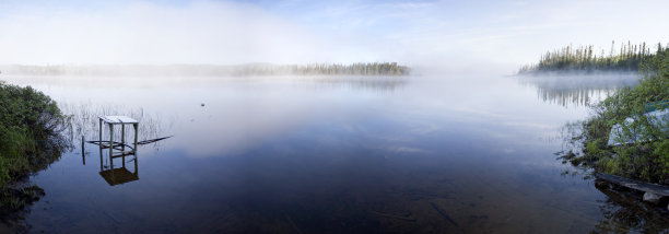 多雾湖全景图片下载