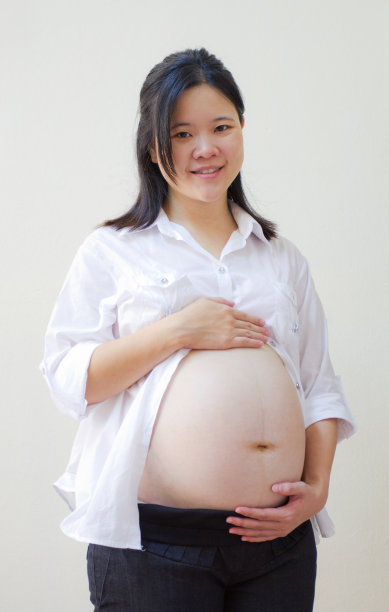 亚洲孕妇的肚子图片下载