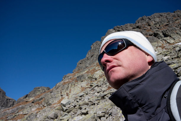 人与山图片下载