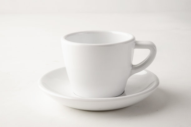 白色的杯子图片下载