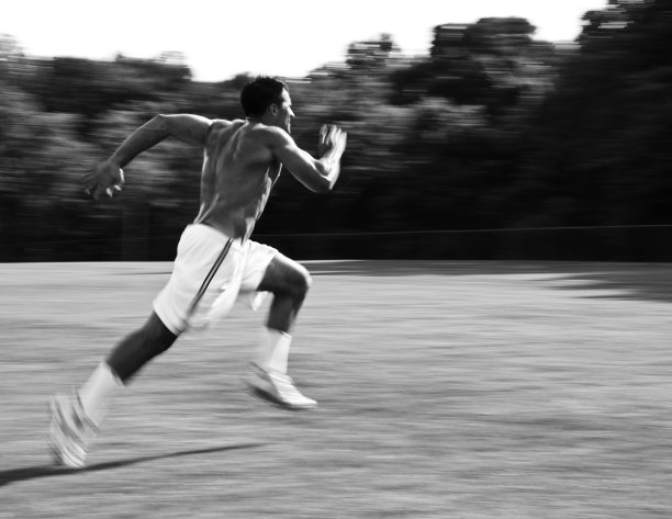 运动员在训练图片下载