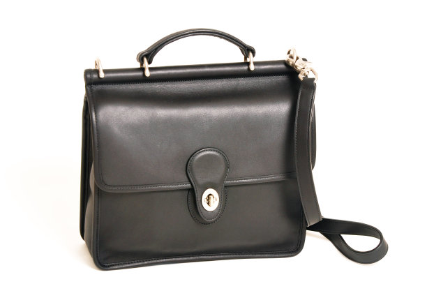 黑色的手提包图片下载