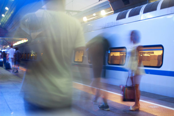 高速列车图片下载