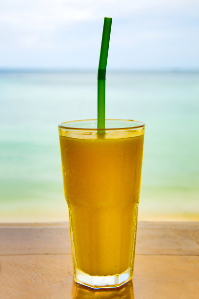 一杯芒果汁图片下载