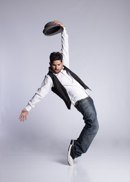 嘻哈舞者图片下载