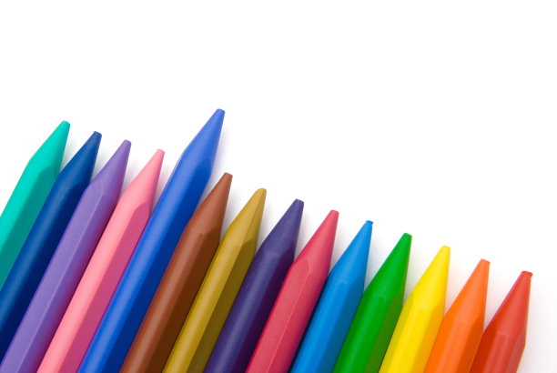 14色蜡笔排列与剪切路径图片下载