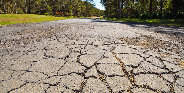 受损的道路图片下载