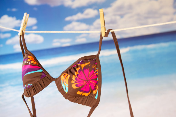 比基尼海滩图片下载