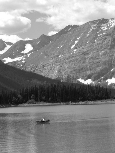 山间垂钓图片下载