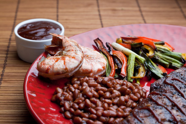 烤虾，排骨和烤豆图片下载