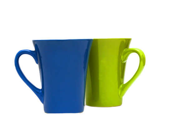 几个杯子孤立在白色背景上图片下载